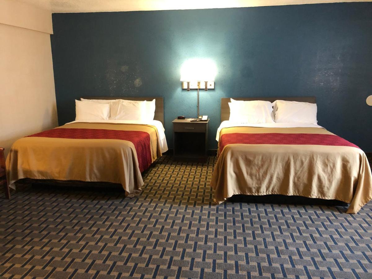 Econo Lodge Cranston - Providence Exterior photo